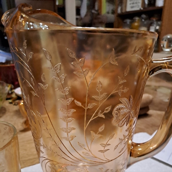 Vintage Jeanette Louisa floragold peach luster pitcher and tumblers - Picture 2 of 4